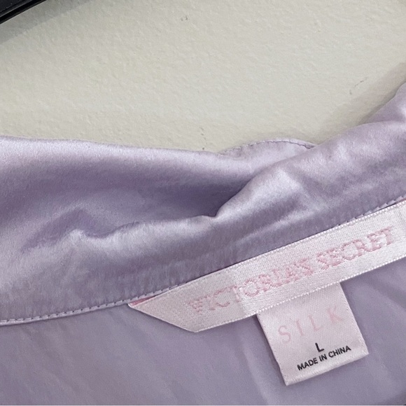 Victoria's Secret Y2k silk Lavender Blouse - Picture 4 of 5